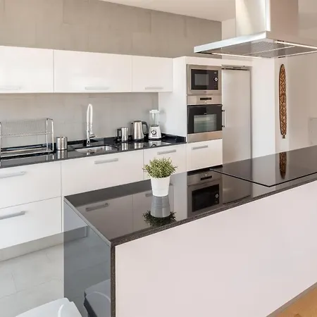 Lanzahost Monavista *