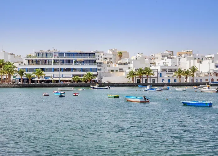 Lanzahost Monavista Apartment *